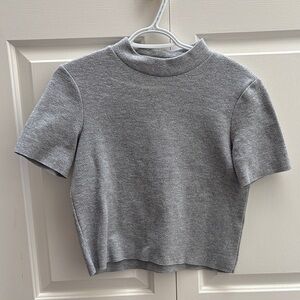 Zara Gray Mock Neck Short Sleeve Knit Top